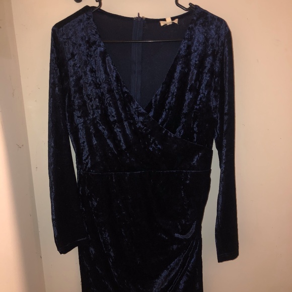 Tea n Cup Dresses & Skirts - Large Crushed Velvet Navy Blue Wrap Dress Petal Zip Up